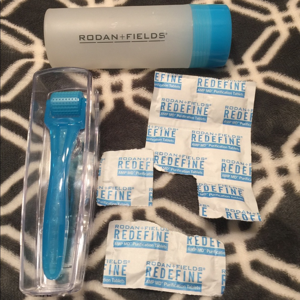 Rodan+Fields Amp Micro-Exfoliating Rolling Brush